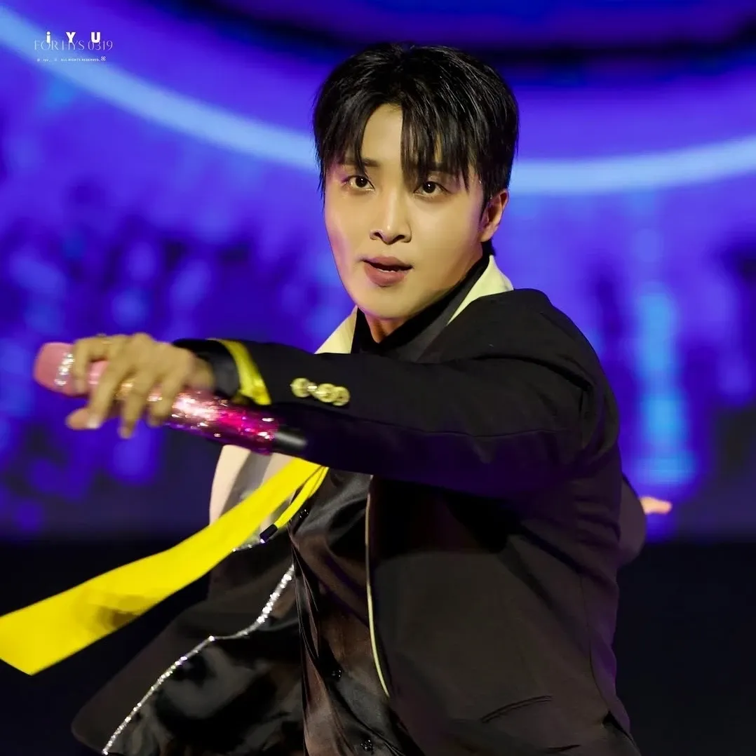 Behind-the-scenes cut of Hwang Yunsung