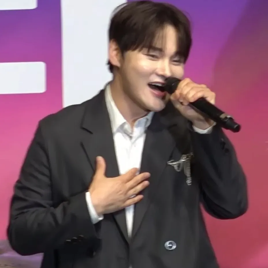 박서진의 비하인드 컷