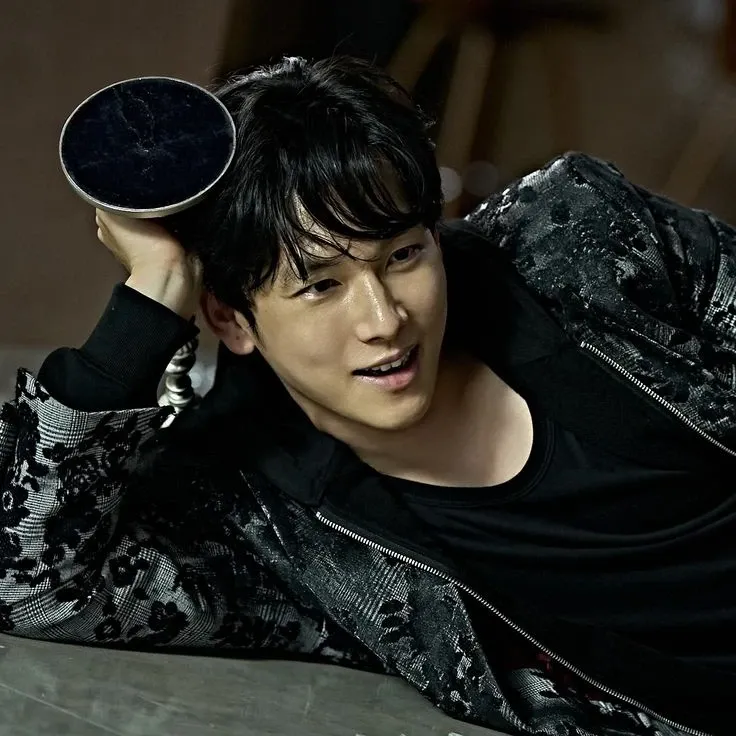 Recent activity shot of Yim Siwan
