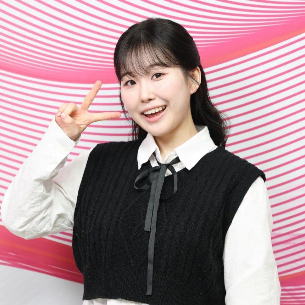 커뮤니티에서 화제된 인기 셀럽 콘텐츠