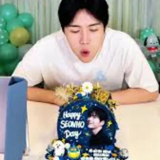 Recent activity shot of Kim Seonho
