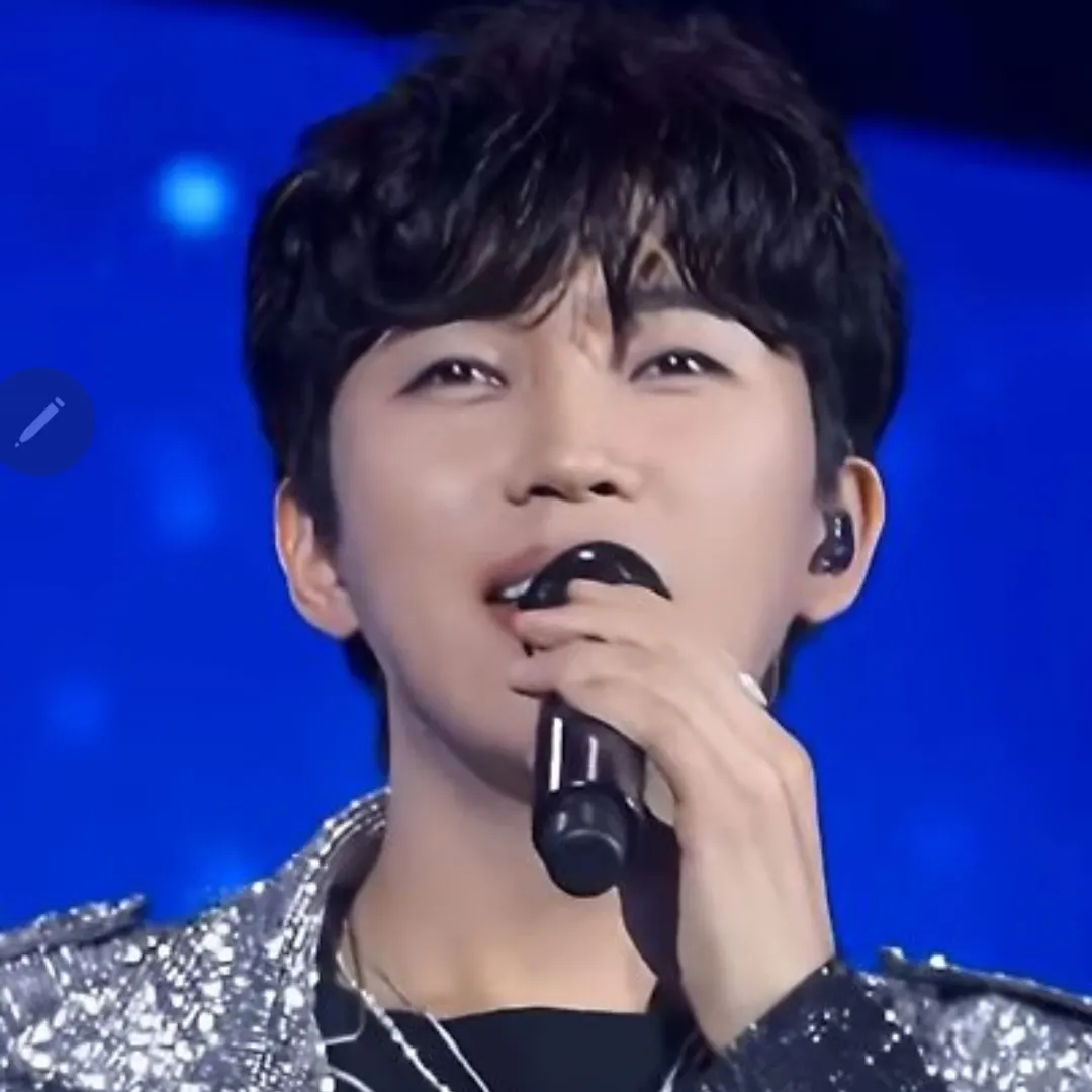 임영웅 최근 활동샷