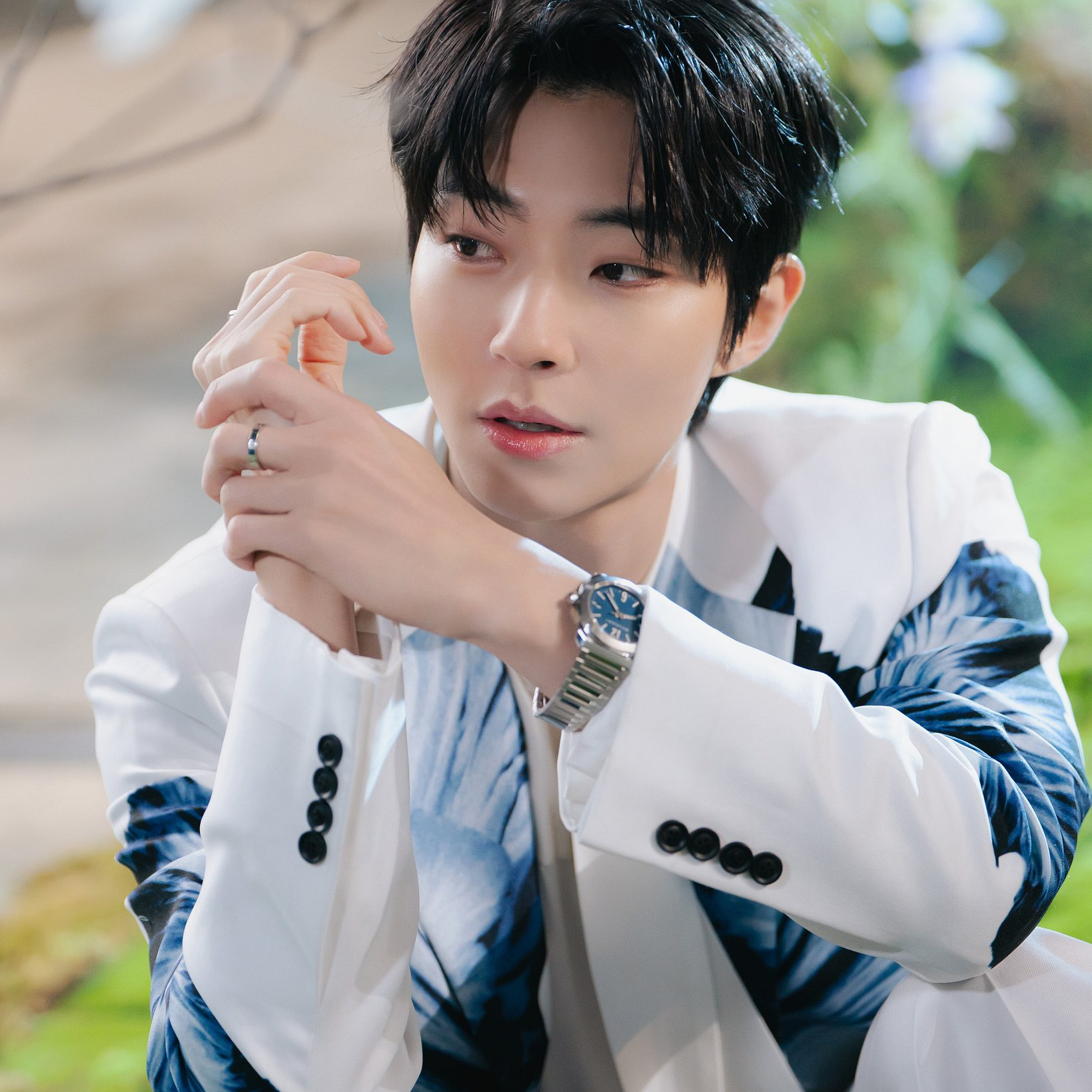 A moment captured by a fan of Hwang Inyoup