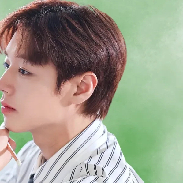 Recent activity shot of Park Jihoon