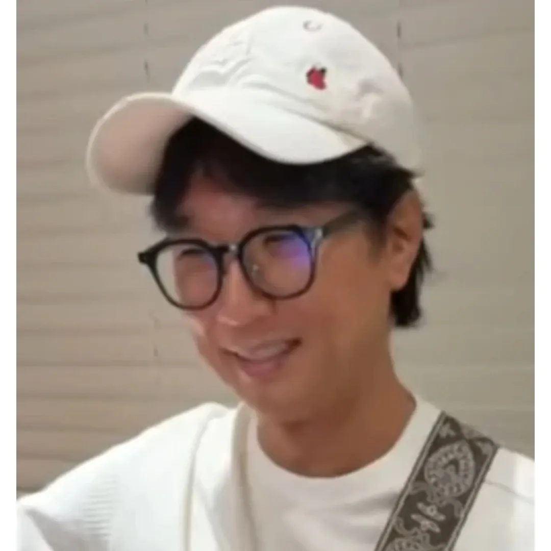 Recent activity shot of Bak Changgeun