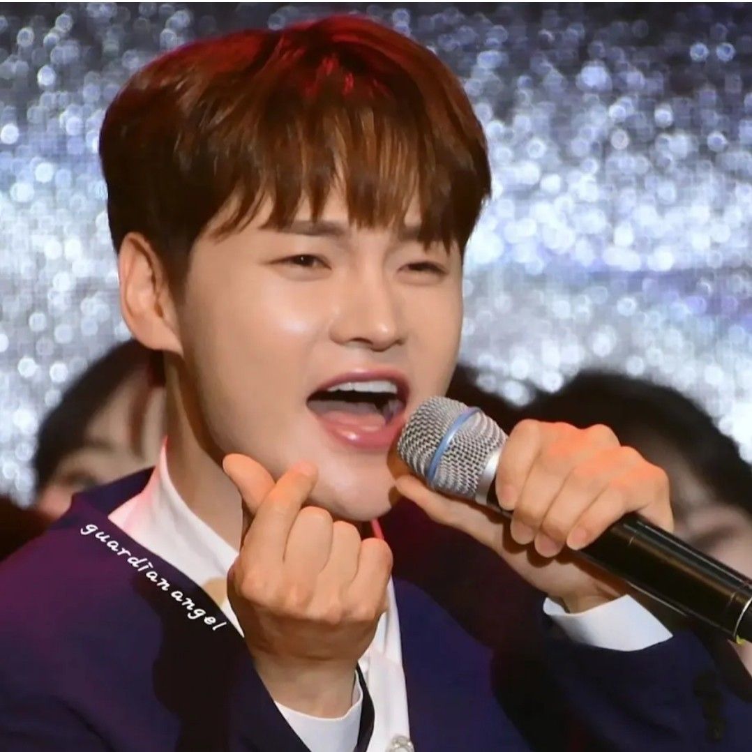 박서진 최근 활동샷