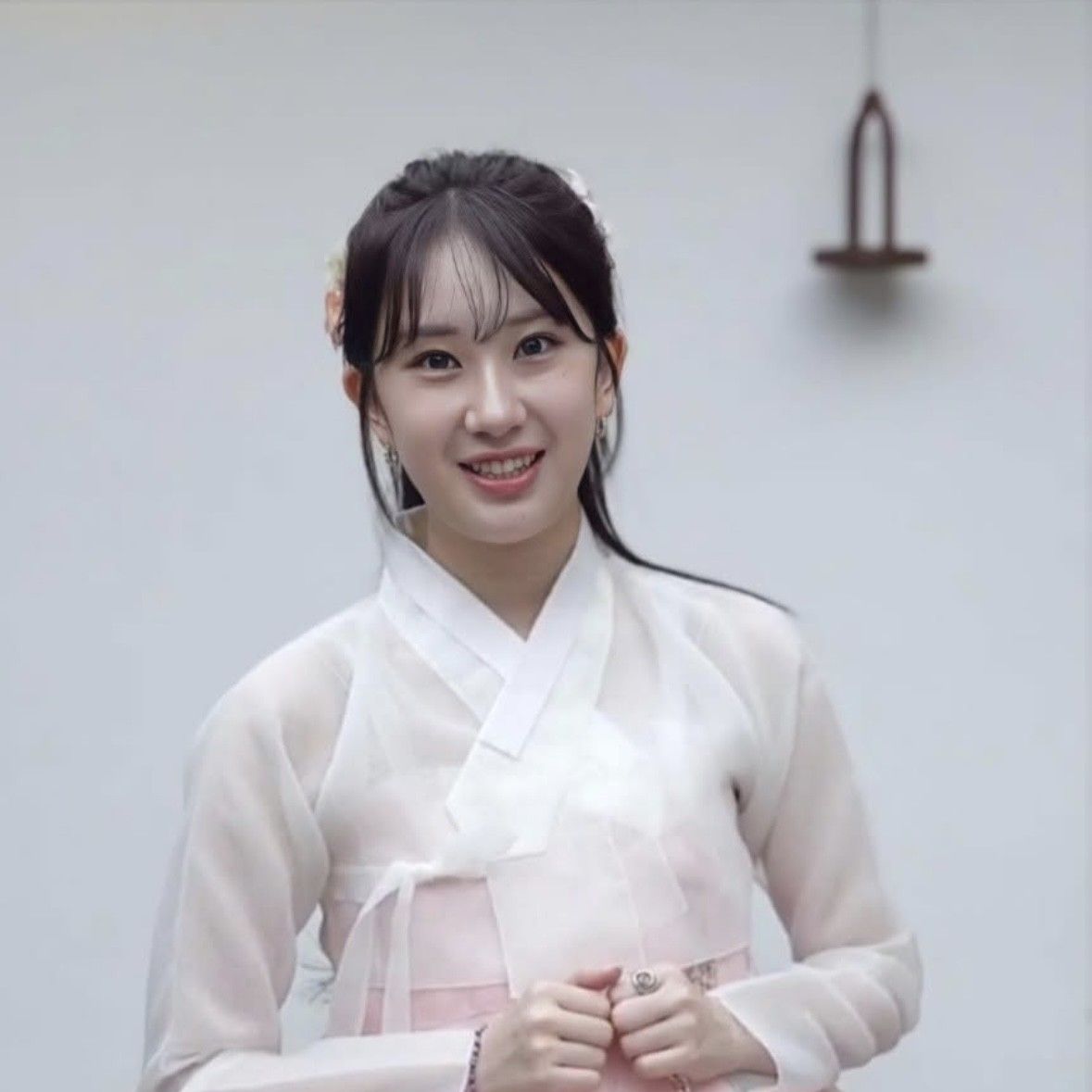 Latest photo of Jeon Yujin