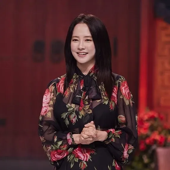 Foto kegiatan terbaru dari Song Jihyo