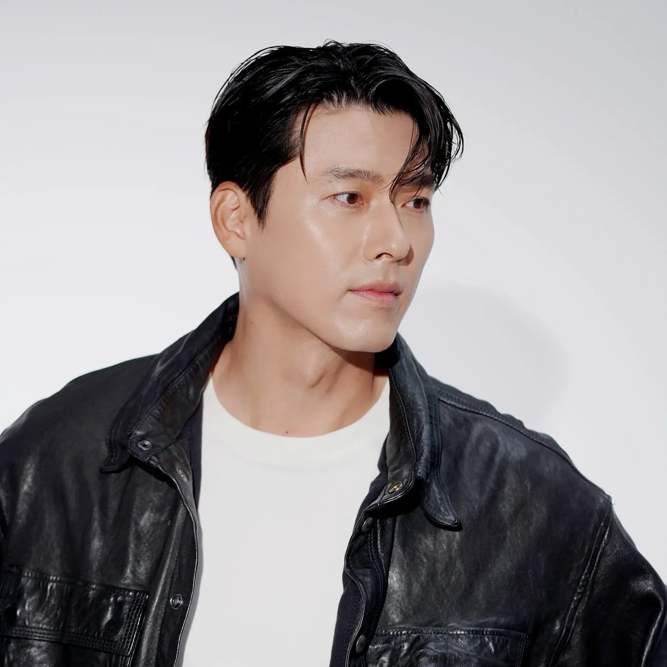 Cuplikan di balik layar dari Hyun Bin