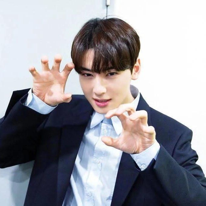 粉丝拍下的车银优瞬间