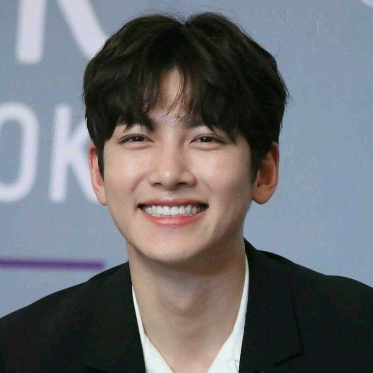 チ・チャンウクの最近の活動ショット