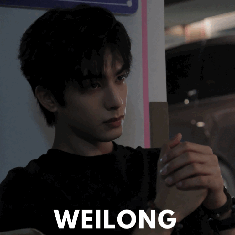 Latest photo of Song WeiLong