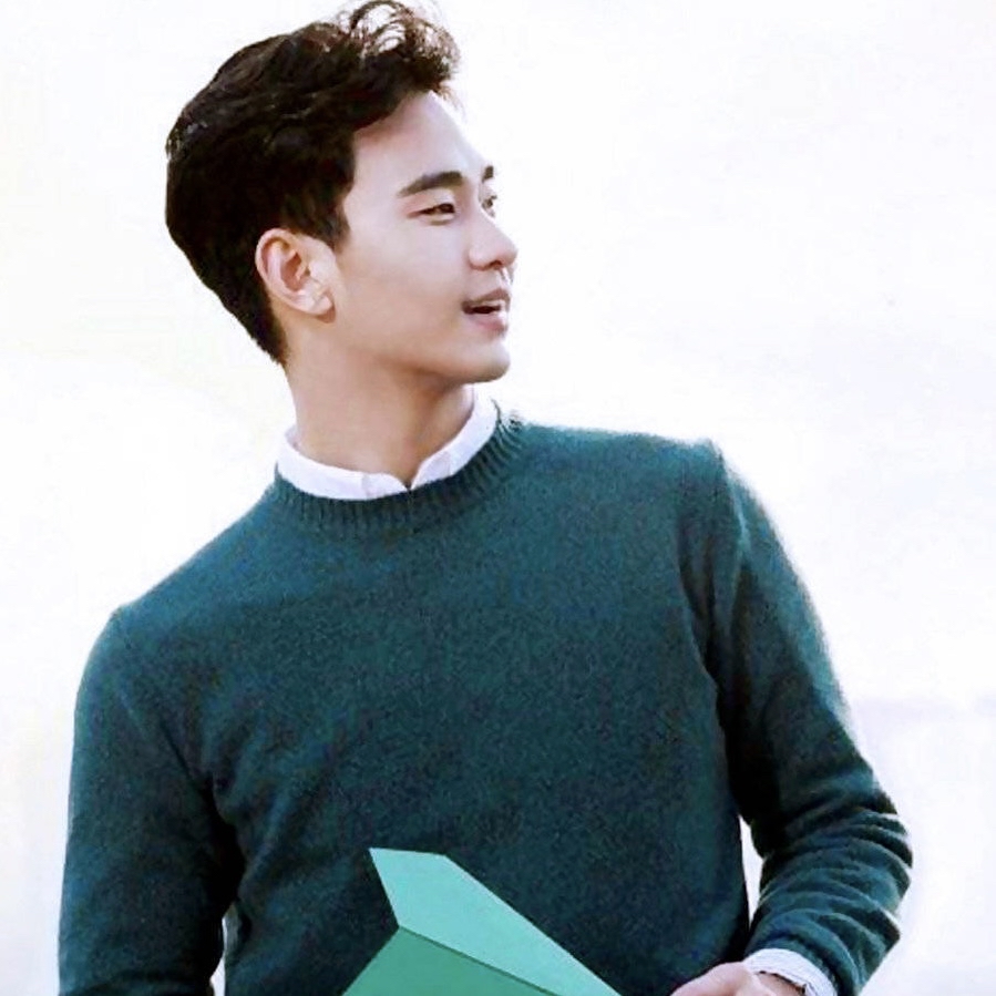 A moment captured by a fan of Kim Soohyun