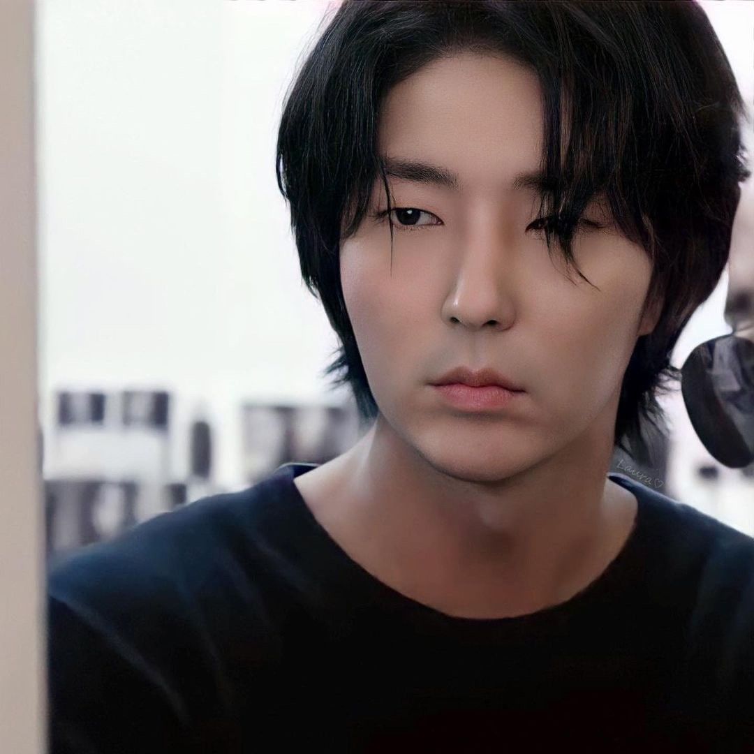 A moment captured by a fan of Lee Joongi