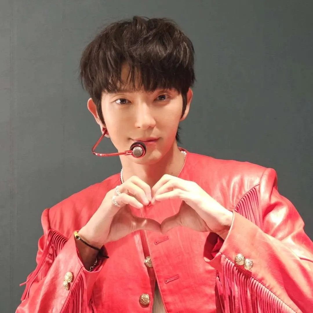 이준기 최근 활동샷