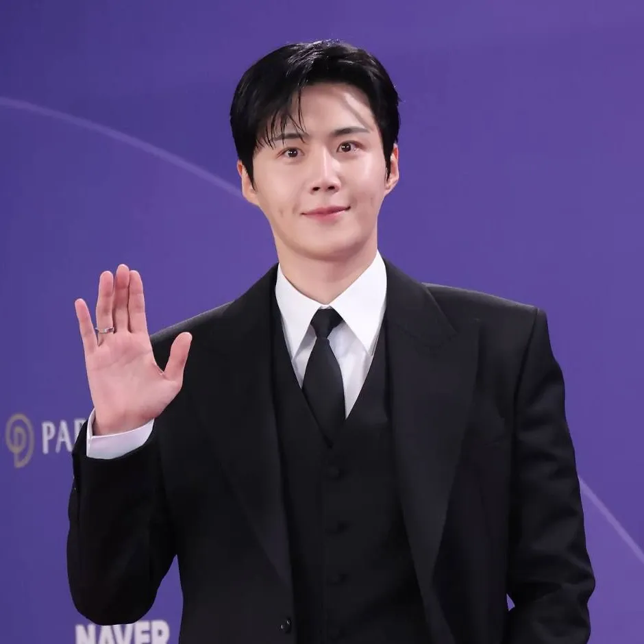 김선호 최근 활동샷