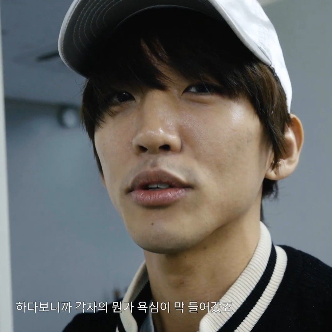 Recent activity shot of Lee Seungyoon