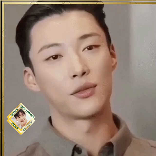 A moment captured by a fan of Woo Dohwan