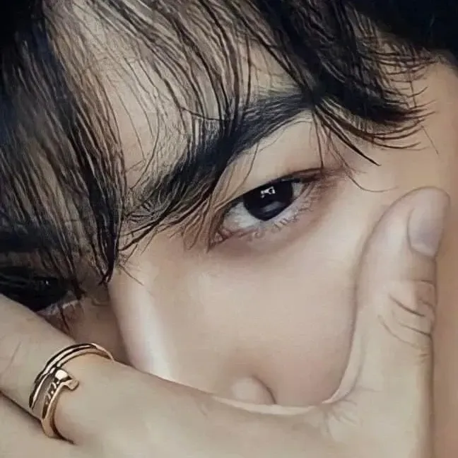 Recent activity shot of Cha Eunwoo