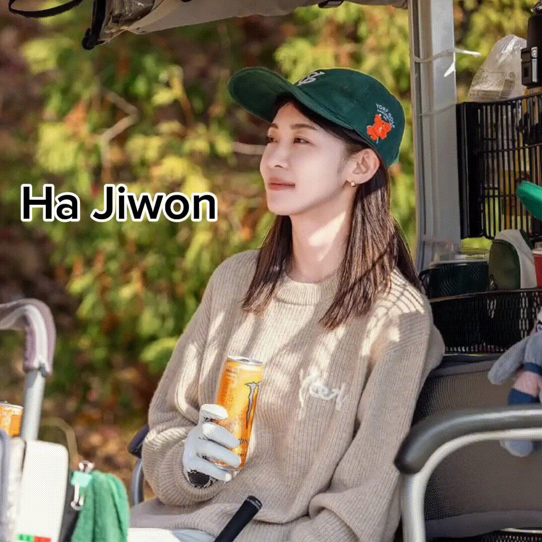 A moment captured by a fan of Ha Jiwon