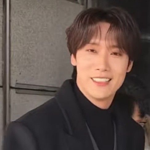 粉丝拍下的Choi Woojin瞬间