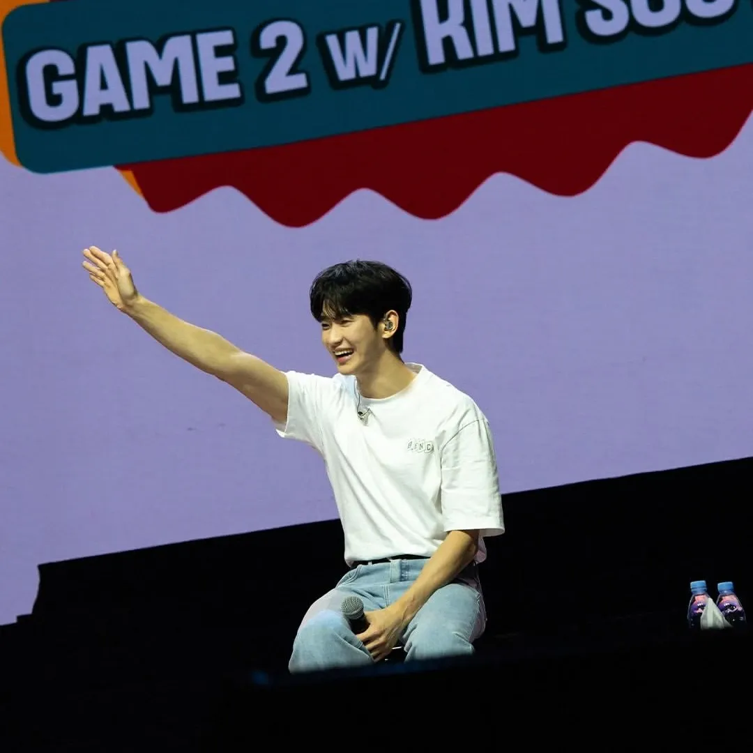 Behind-the-scenes cut of Kim Soohyun