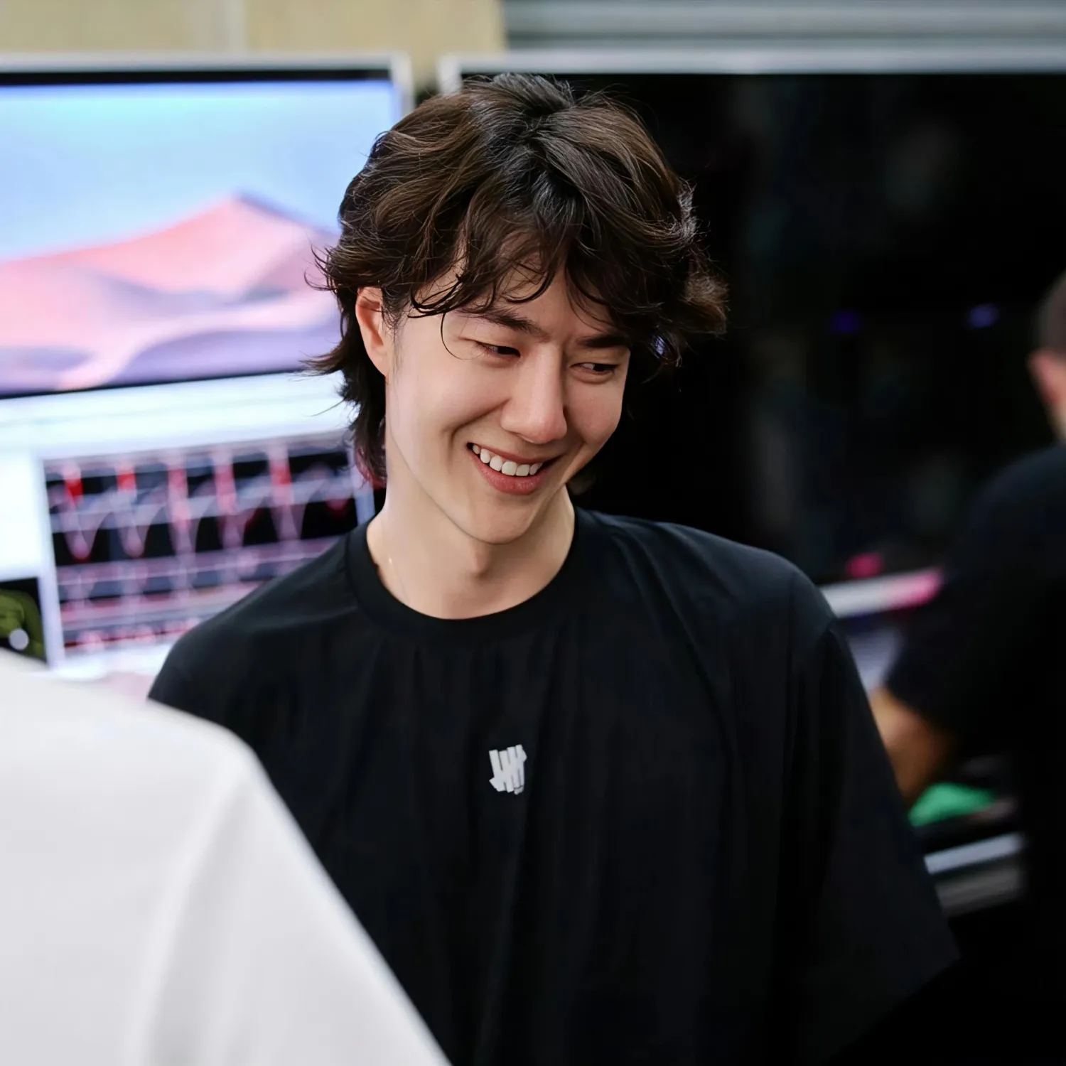 Recent activity shot of Wang Yibo