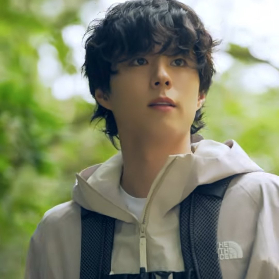 Latest photo of Park Bogum