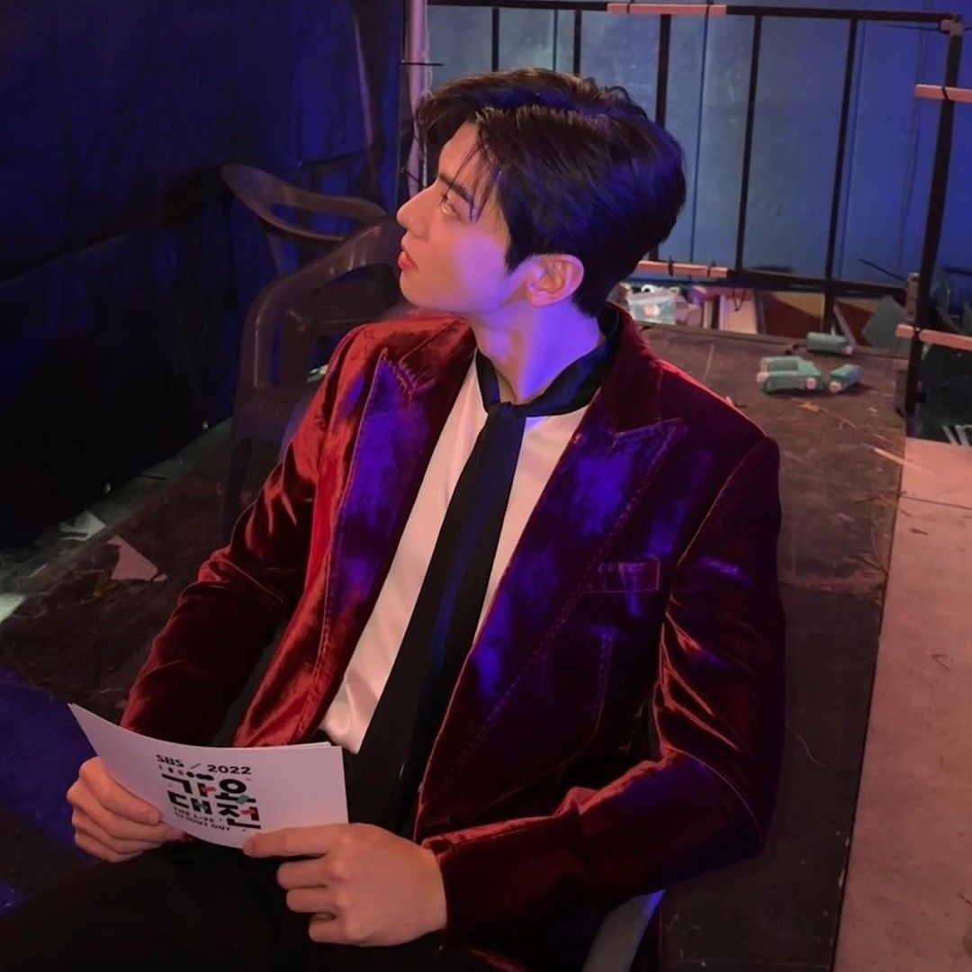 粉丝拍下的车银优瞬间