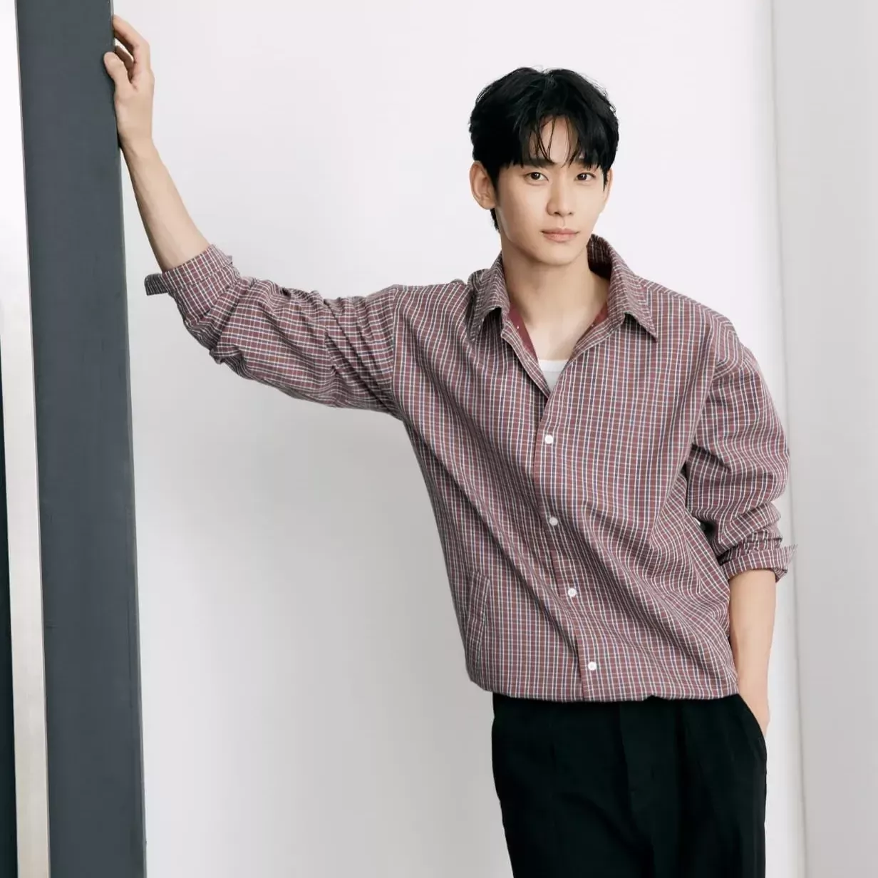 Recent activity shot of Kim Soohyun