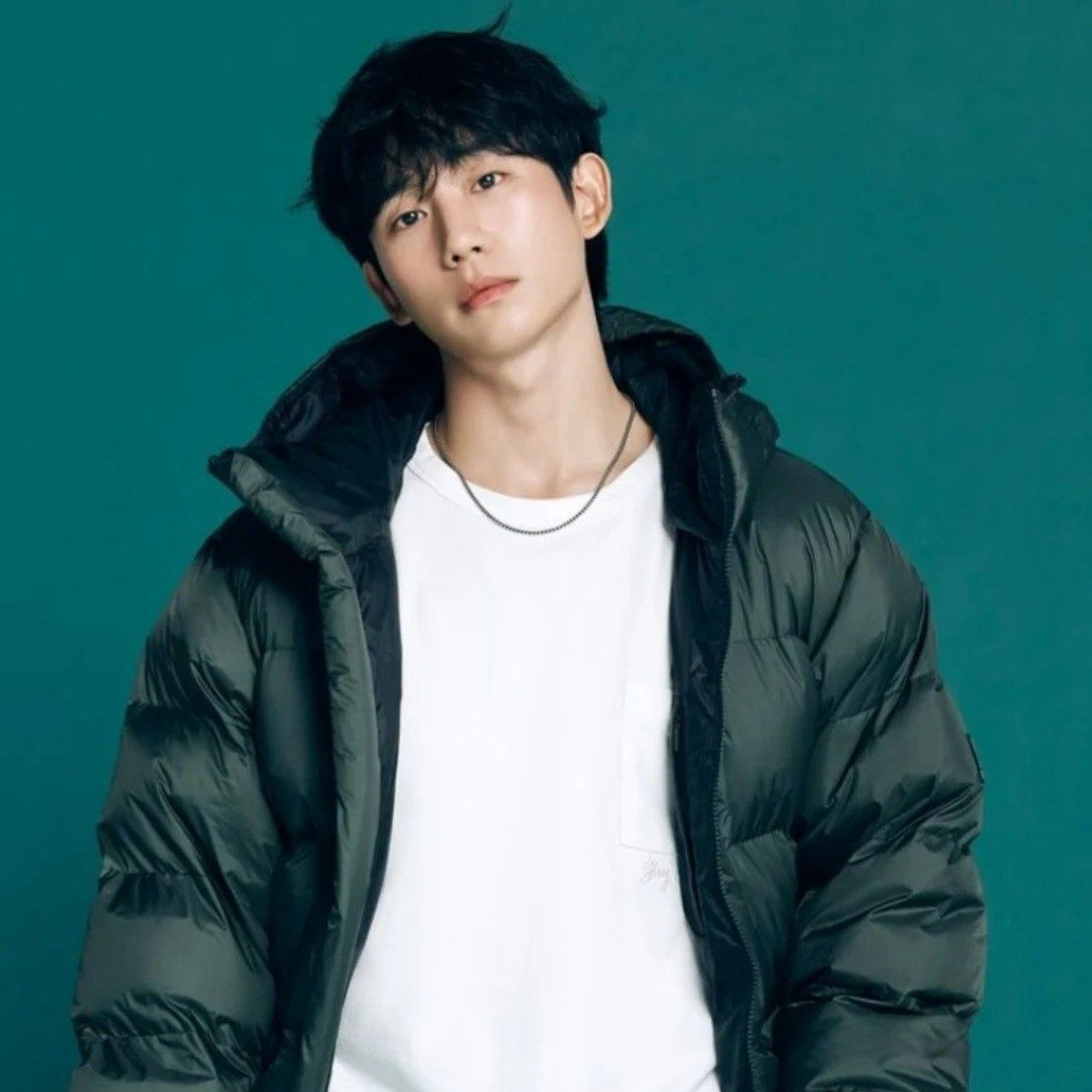 粉丝拍下的丁海寅瞬间