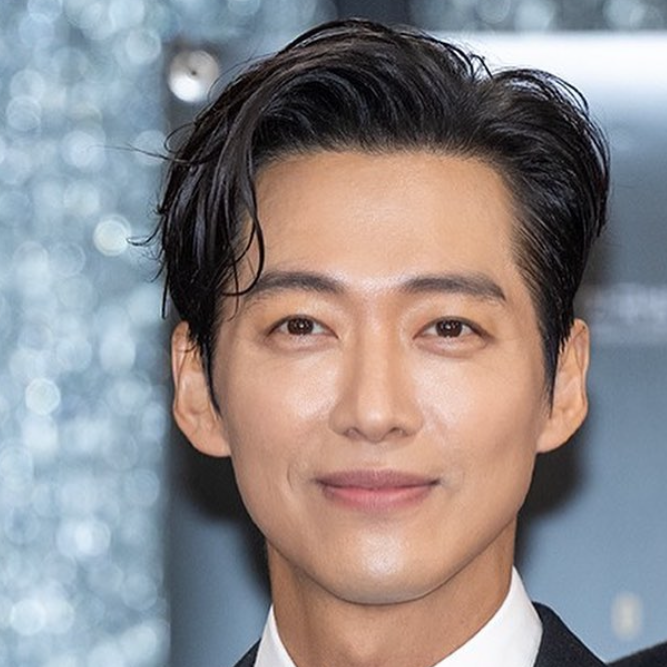Latest photo of Namkoong Min
