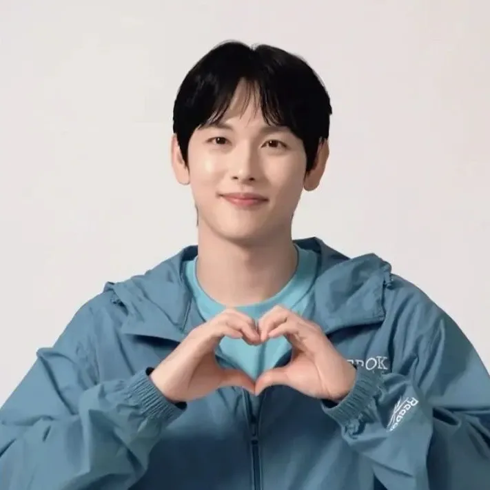 A moment captured by a fan of Yim Siwan