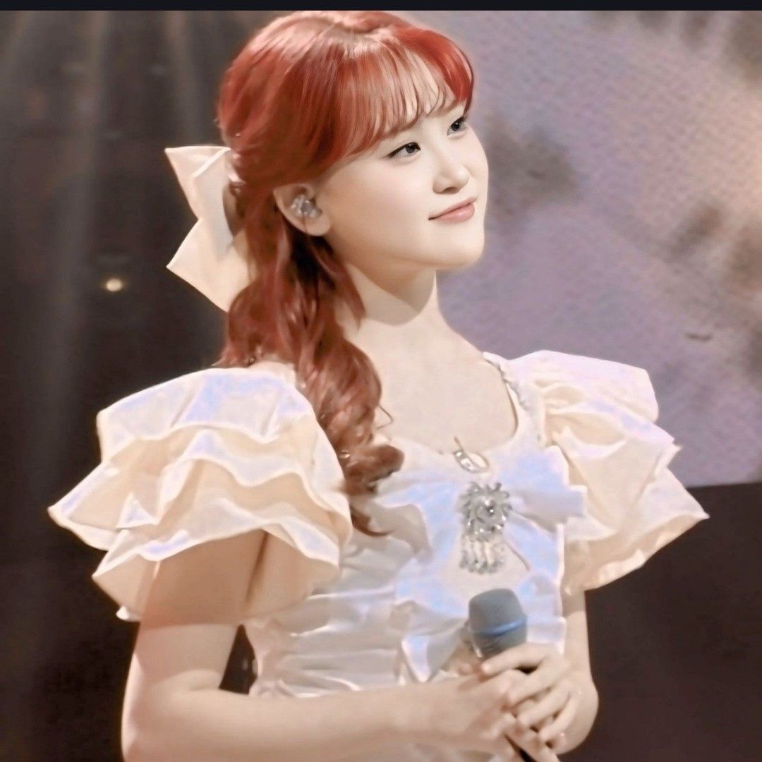 Momen yang diabadikan oleh penggemar Kim Dahyun