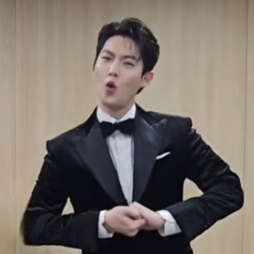 Recent activity shot of Son Taejin