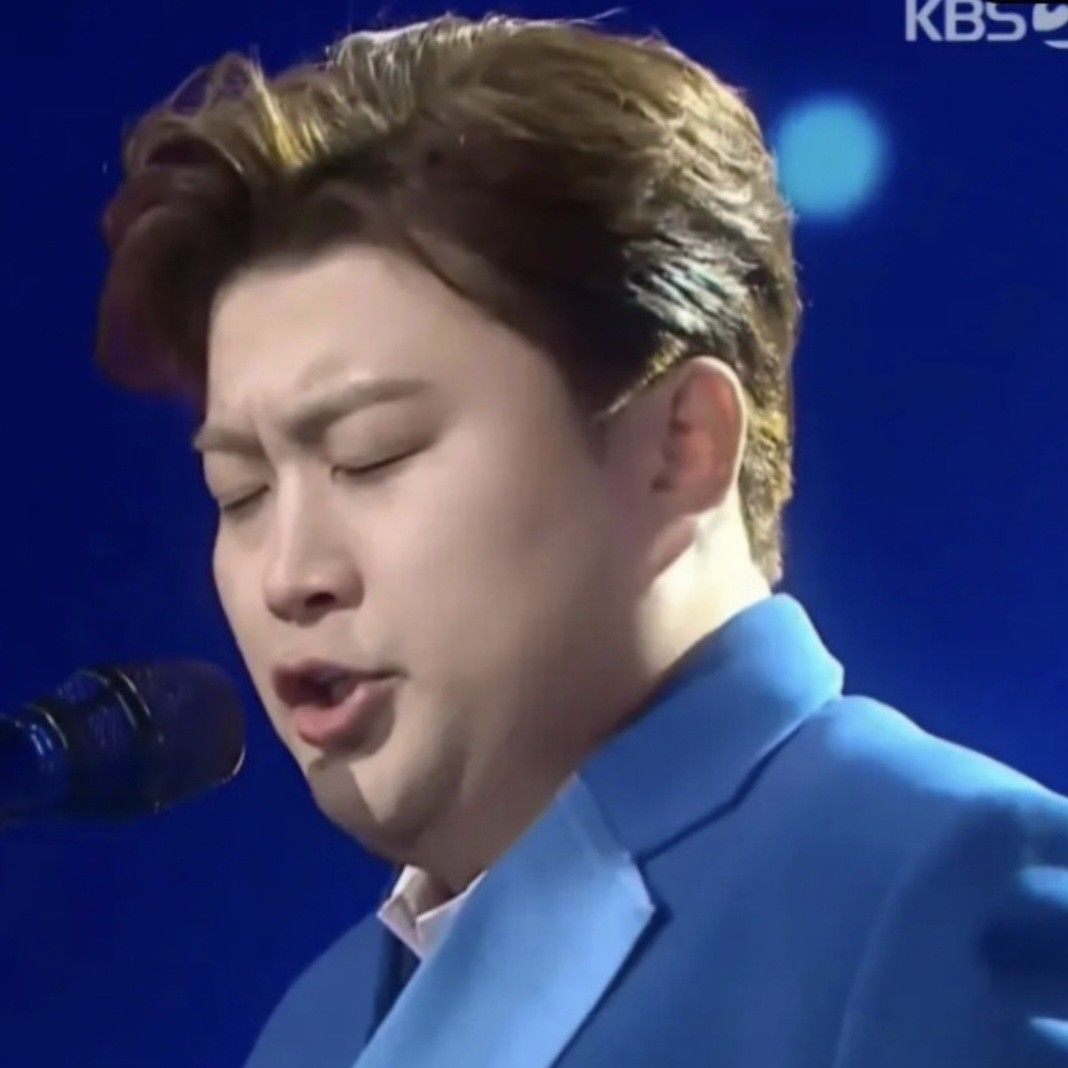 Behind-the-scenes cut of Kim Hojoong