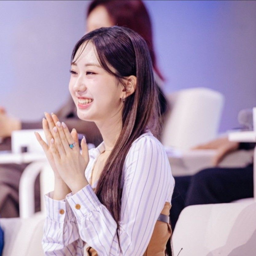 Foto terbaru dari Jeon Yujin