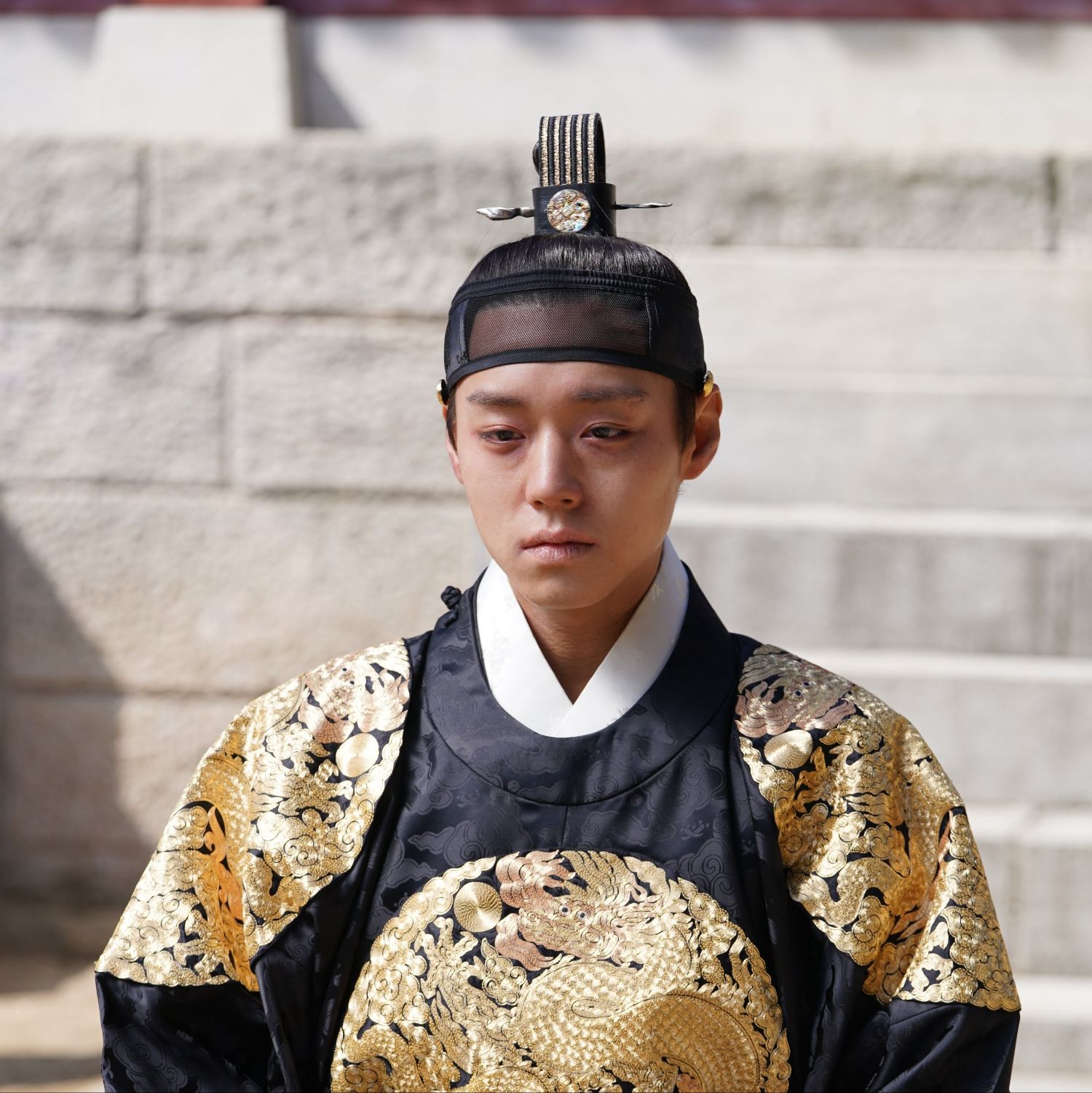 Behind-the-scenes cut of Park Jihoon