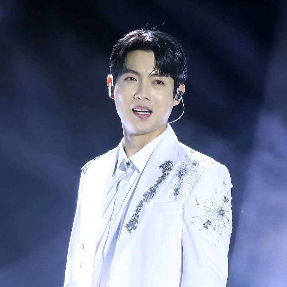 Recent activity shot of Son Taejin