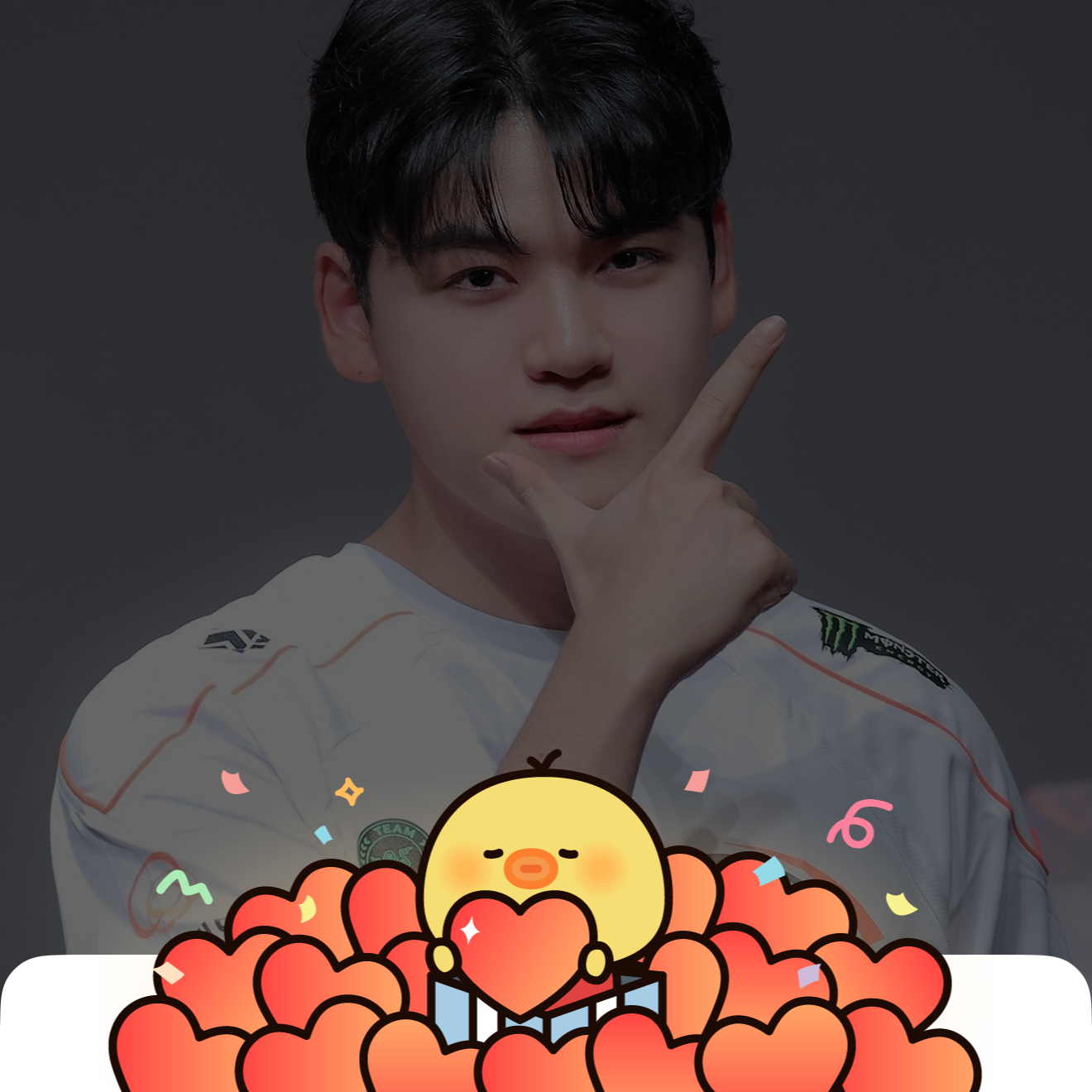 Behind-the-scenes cut of Gumayusi