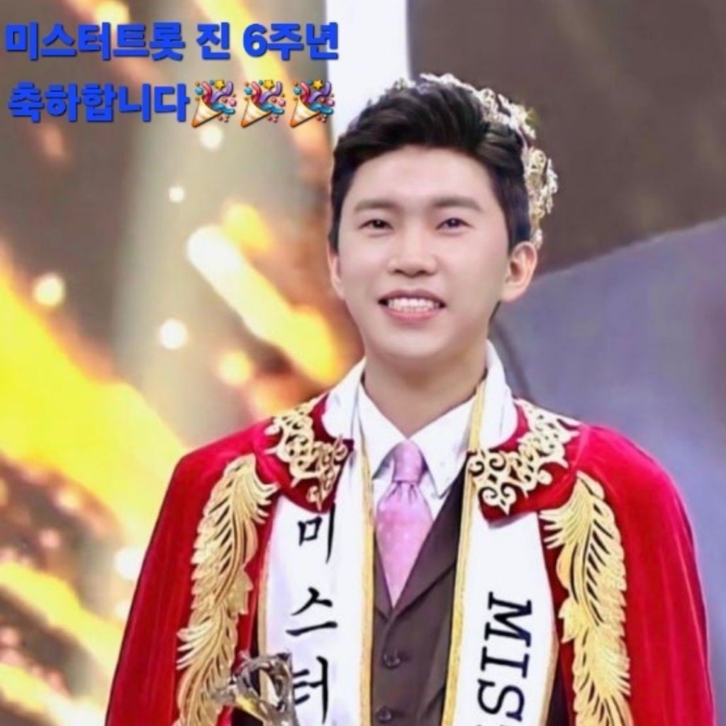 Behind-the-scenes cut of Lim Youngwoong