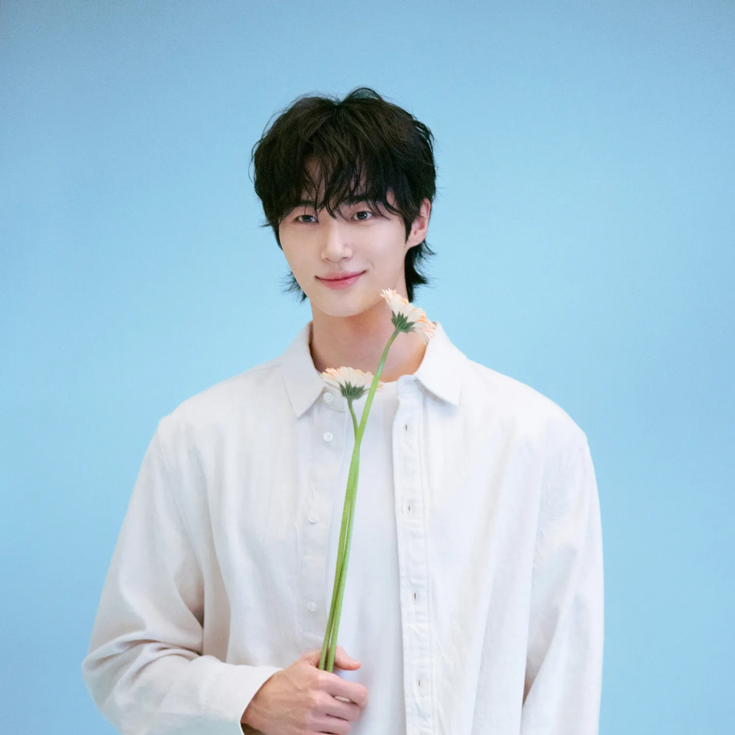 Behind-the-scenes cut of Byeon Wooseok