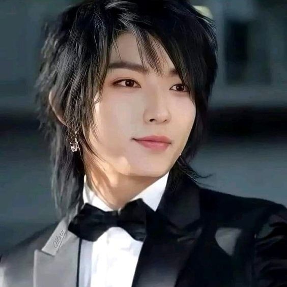 Recent activity shot of Lee Joongi