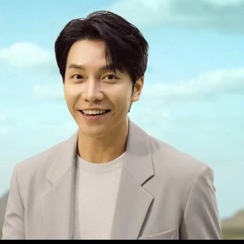 Cuplikan di balik layar dari Lee Seunggi