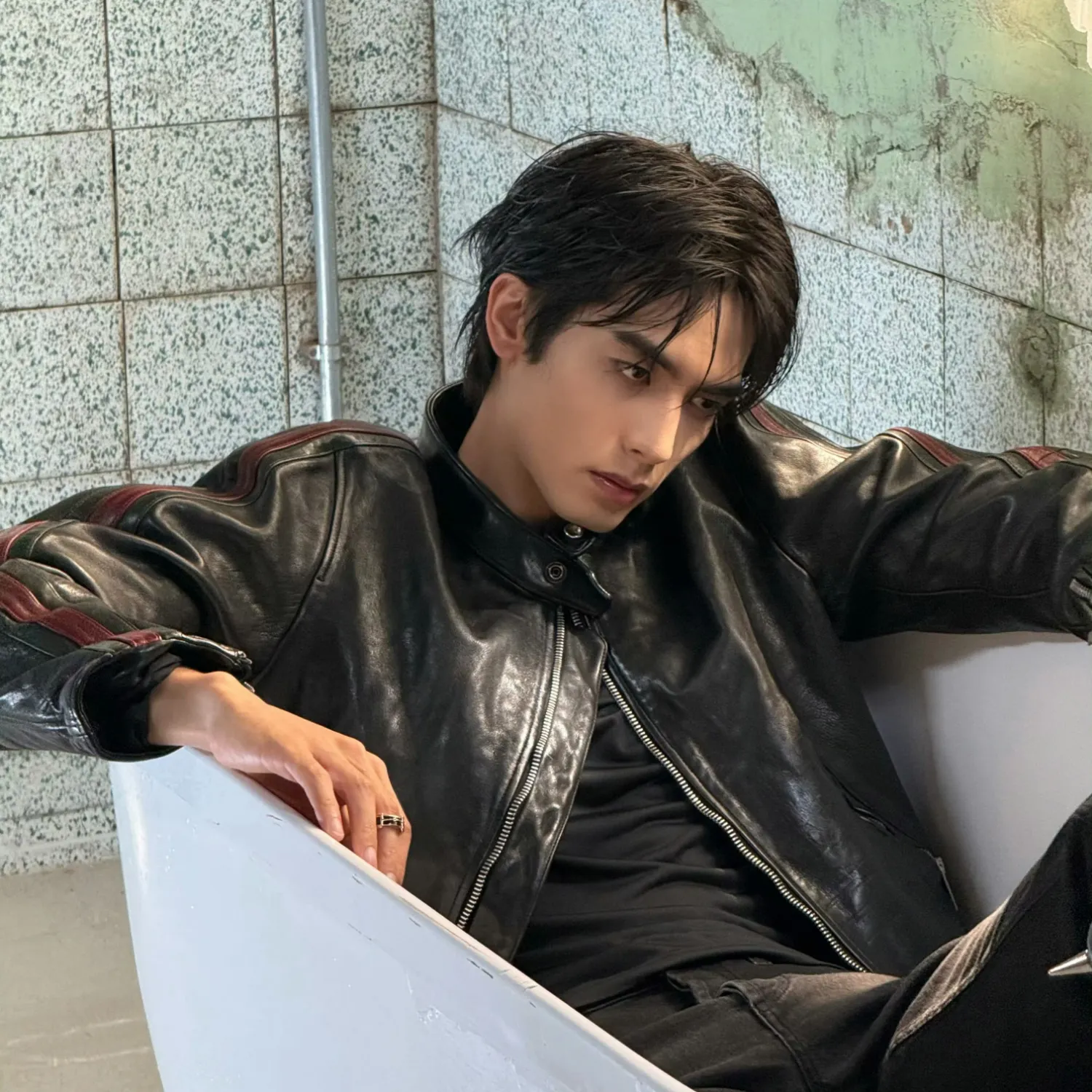 A moment captured by a fan of Song WeiLong
