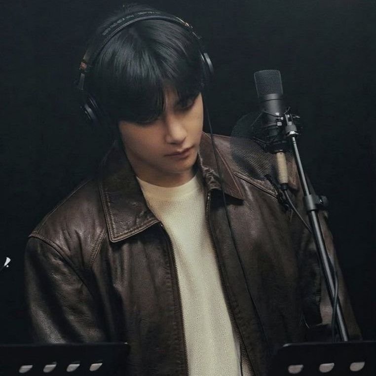 Behind-the-scenes cut of Kim Taehyung (V)