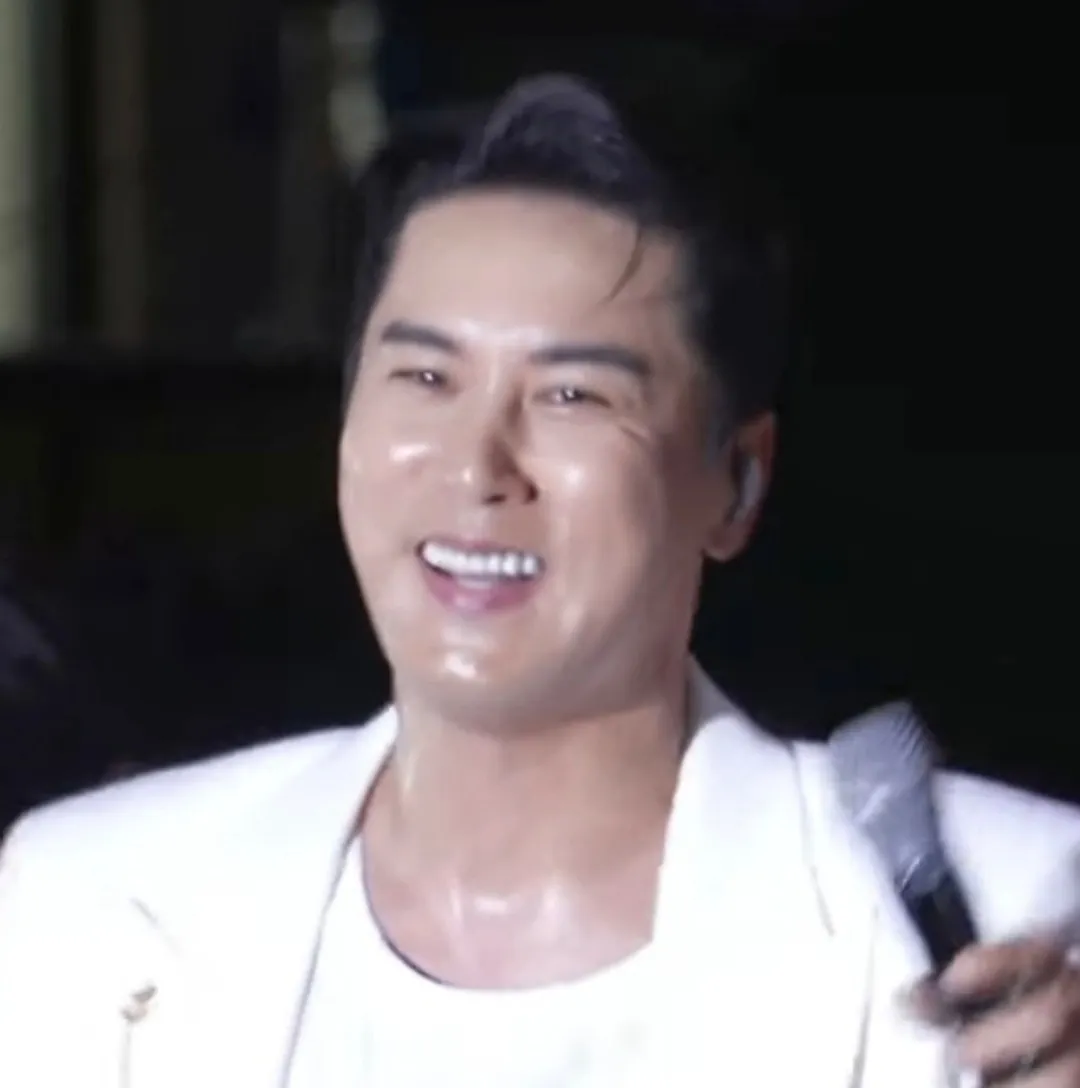Foto kegiatan terbaru dari Jang Minho