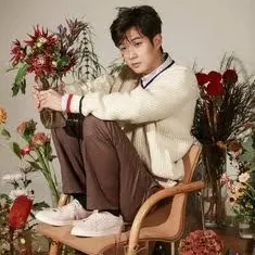 Recent activity shot of Choi Wooshik