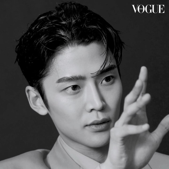 Foto kegiatan terbaru dari Rowoon