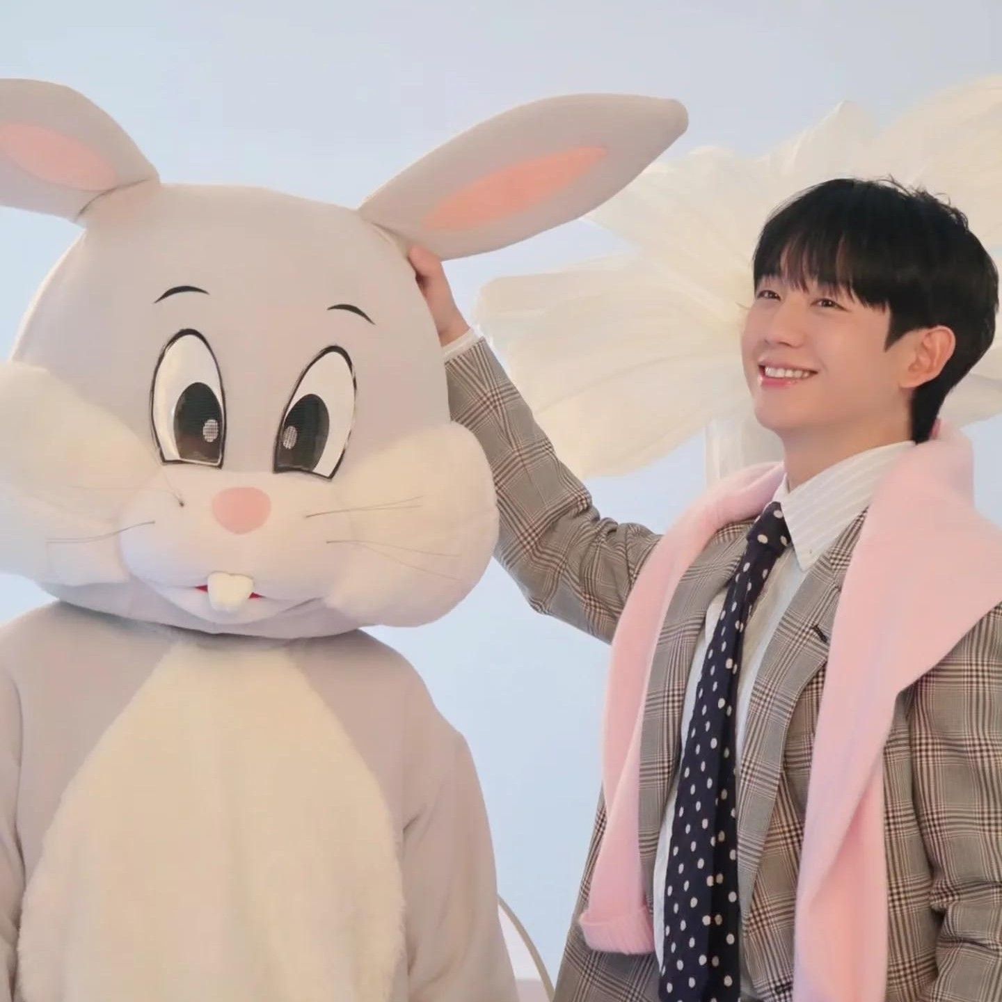 丁海寅的最新照片